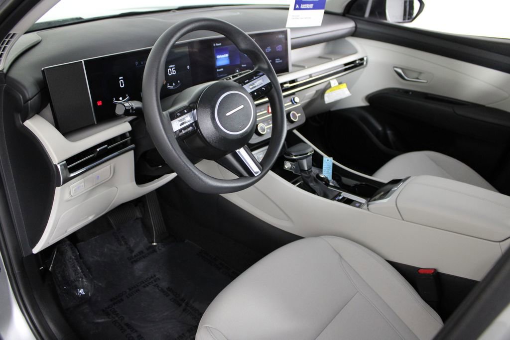 Certified 2026 Hyundai Tucson SE image 19