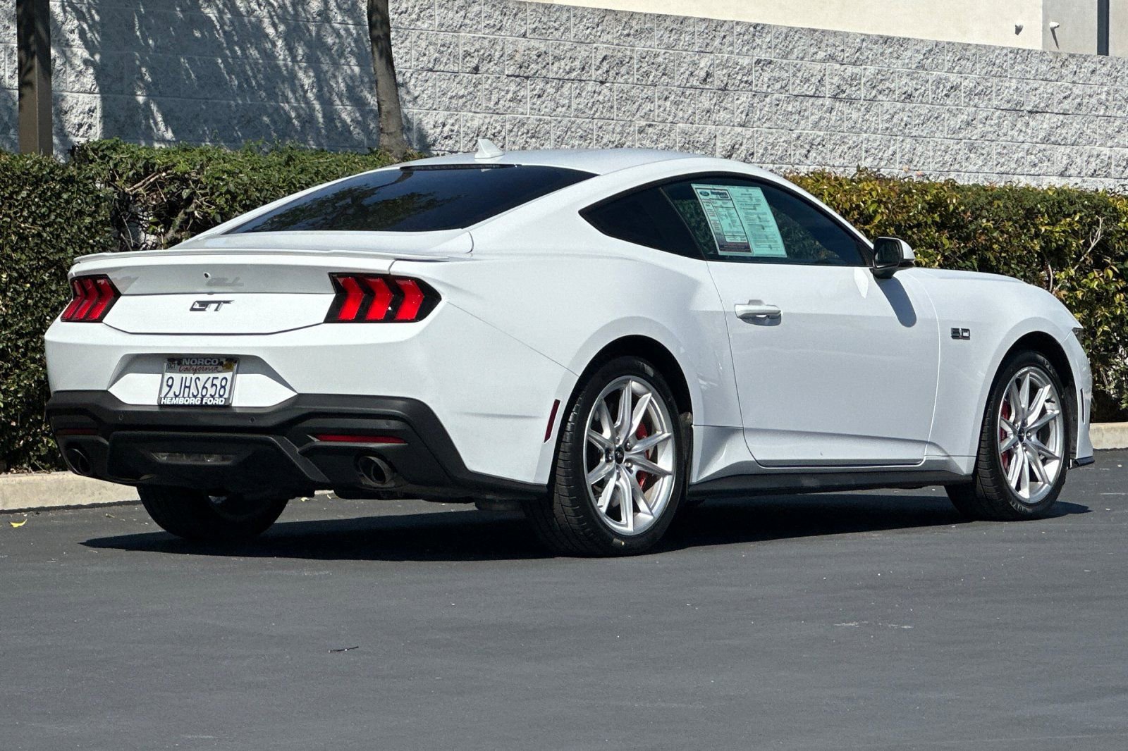 Used 2024 Ford Mustang GT Premium image 4