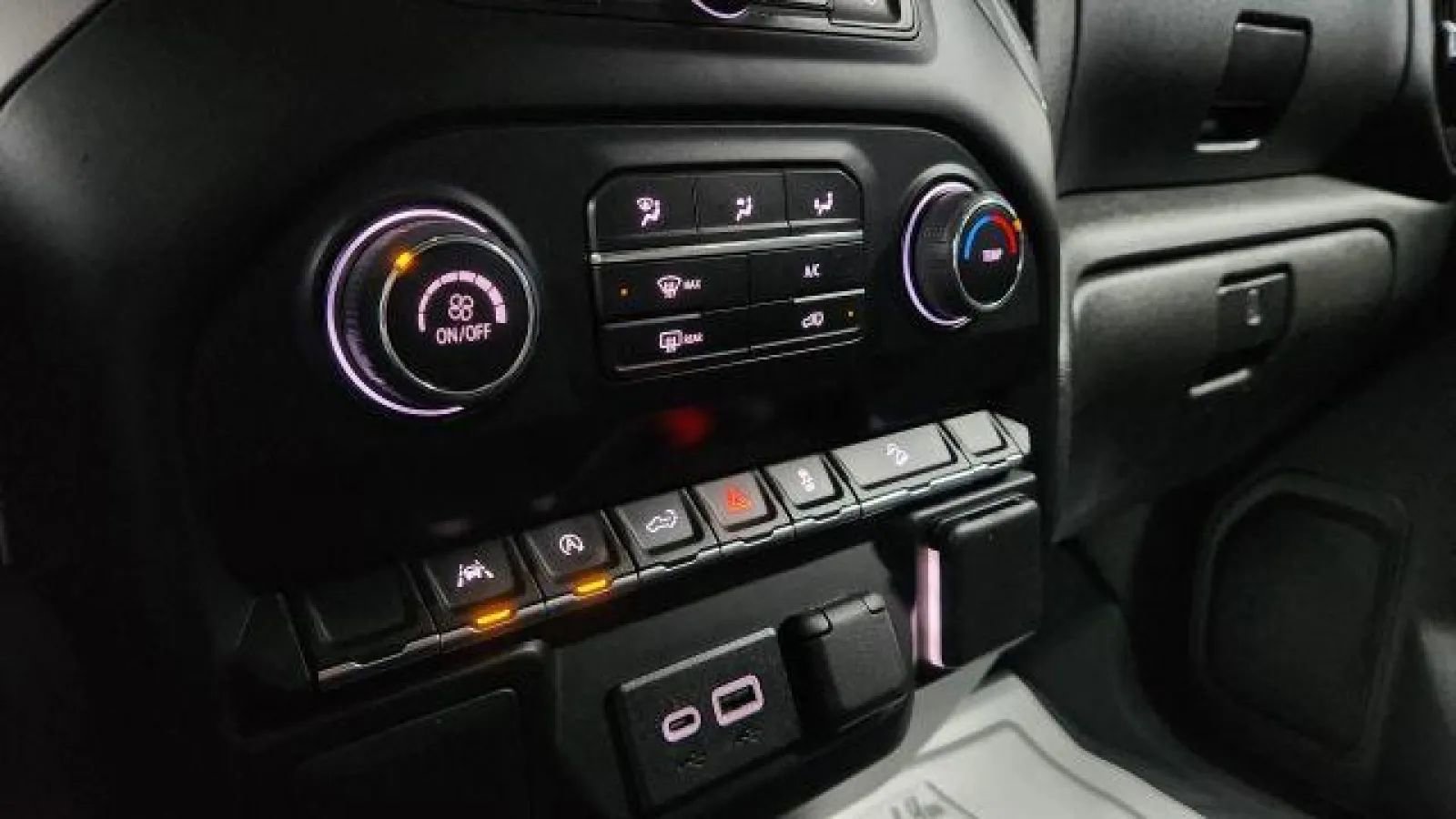 Used 2022 Chevrolet Silverado 1500 Custom Trail Boss image 36