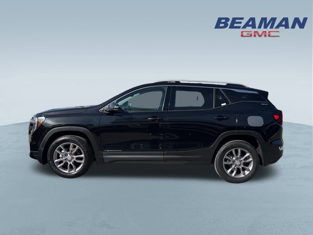 Used 2024 GMC Terrain SLT image 4