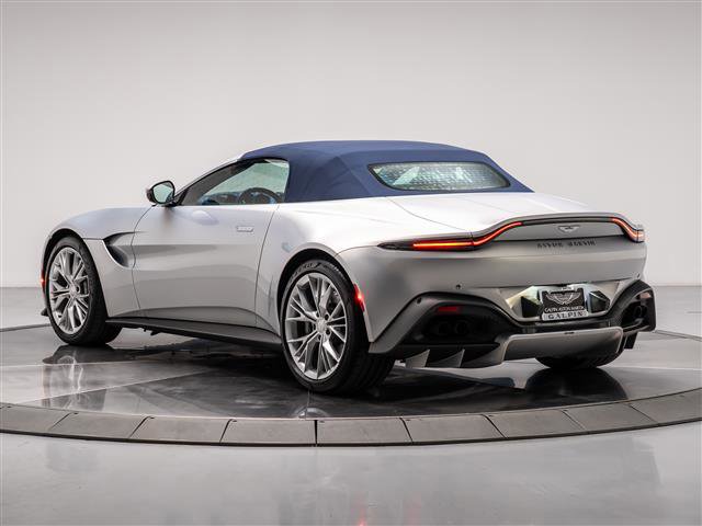 Used 2023 Aston Martin V8 Vantage Roadster image 18