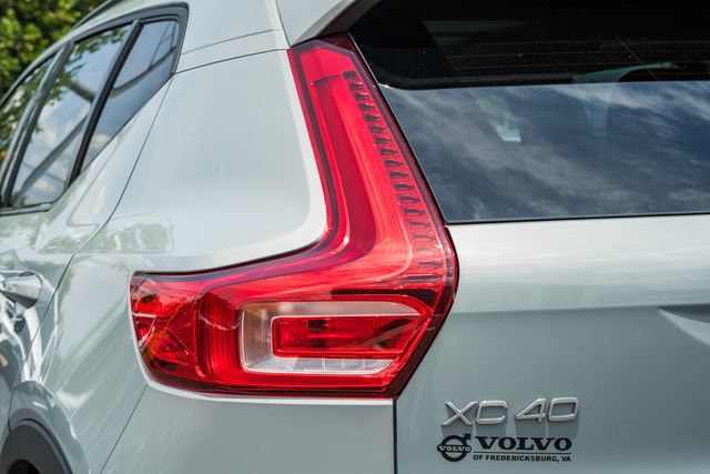New 2026 Volvo XC40 B5 Plus w/ Climate Package AWD/4WD image 8