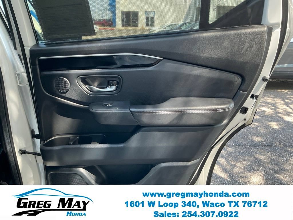 Used 2025 Honda Pilot Touring image 14