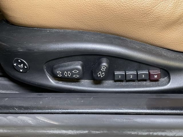 Used 2006 BMW 330Ci Convertible RWD image 17