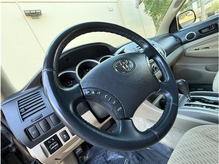 Used 2009 Toyota Tacoma PreRunner RWD image 8