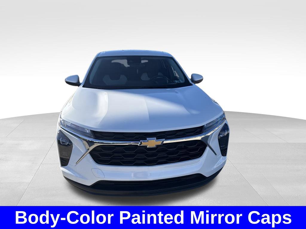 Used 2024 Chevrolet Trax LS w/ LS Convenience Package FWD image 10