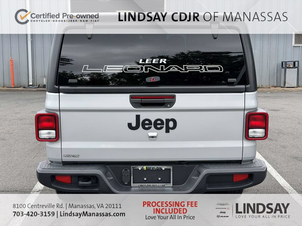 Certified 2024 Jeep Gladiator Sport AWD/4WD image 7