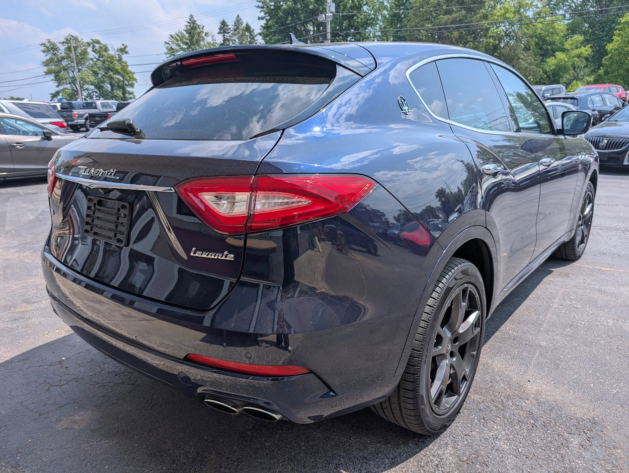 Used 2019 Maserati Levante image 15
