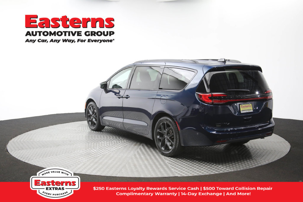 Used 2023 Chrysler Pacifica Touring-L w/ S Appearance Package FWD image 67