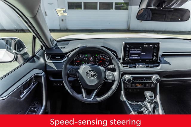 Used 2021 Toyota RAV4 XLE Premium AWD/4WD image 31