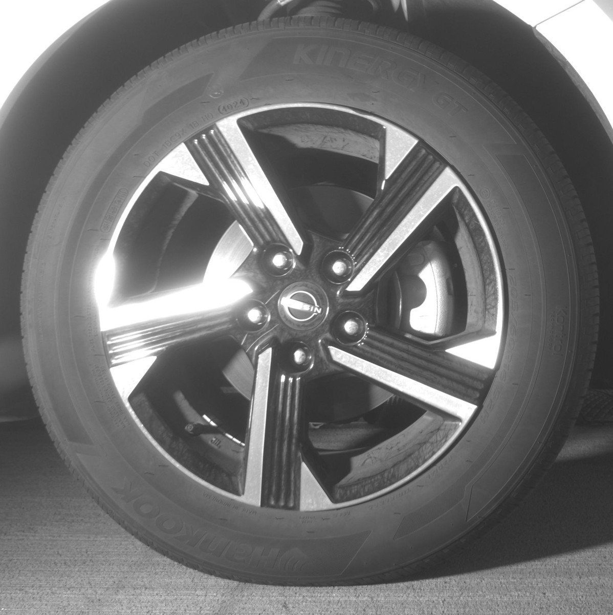 Used 2025 Nissan Sentra SV image 13