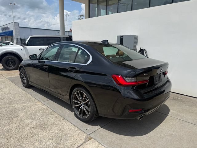 Used 2021 BMW 330i xDrive Sedan w/ Premium Package AWD/4WD image 3