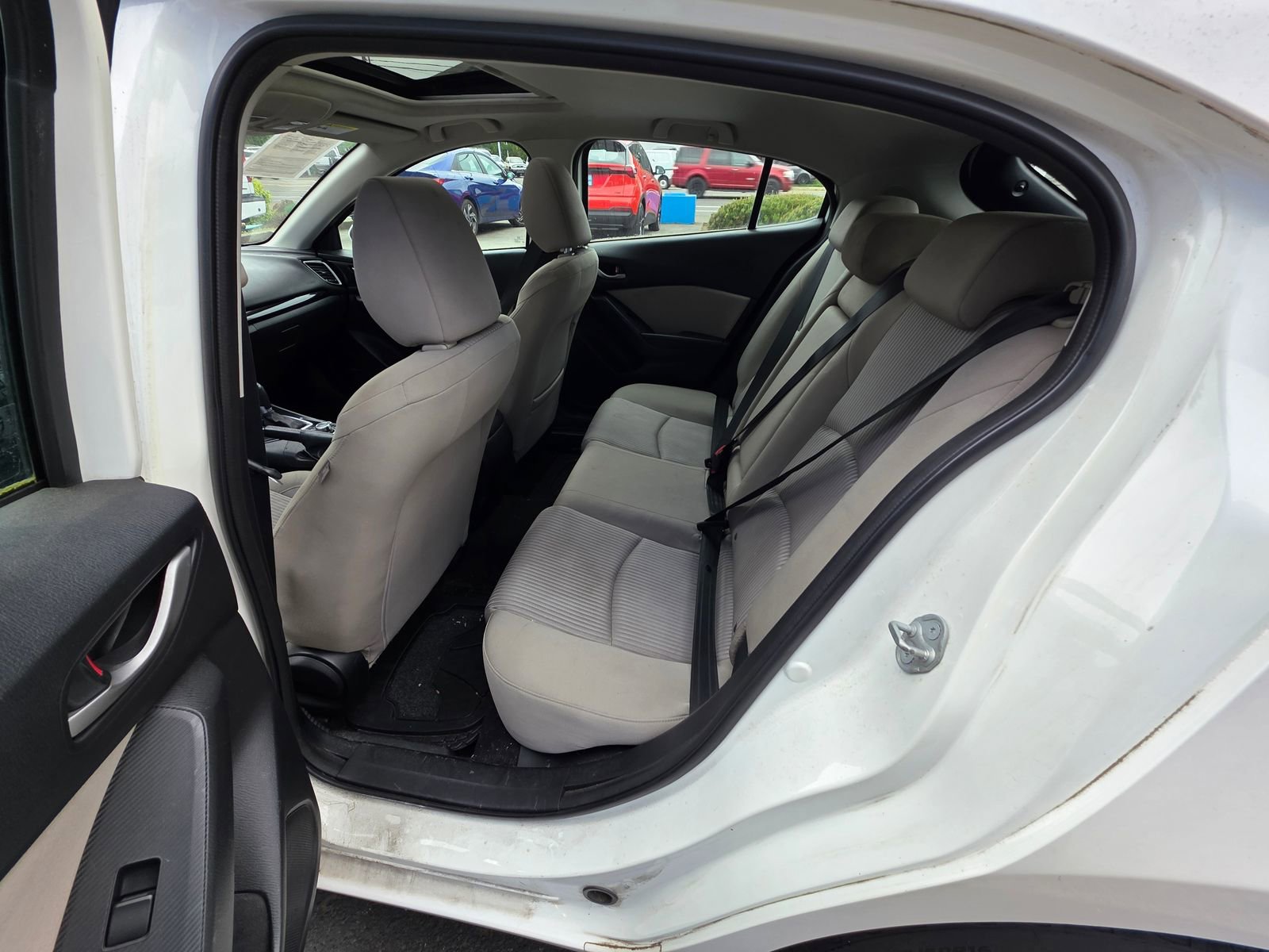 Used 2015 MAZDA MAZDA3 i Touring w/ Technology Package image 13