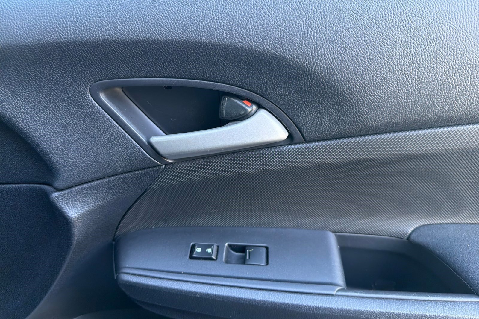 Used 2012 Honda Accord LX image 21