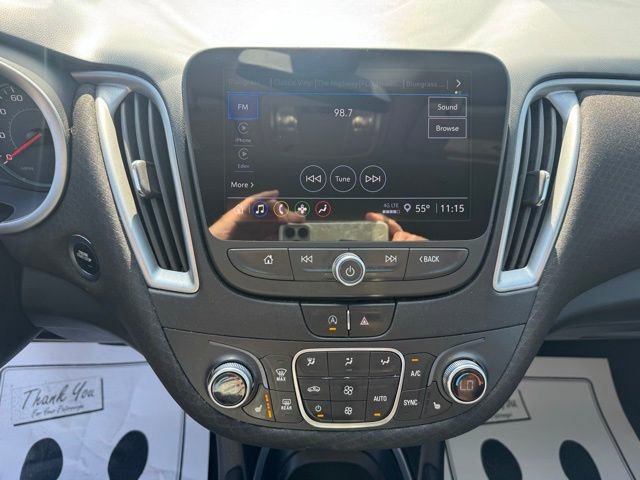 Used 2022 Chevrolet Malibu LT FWD image 25