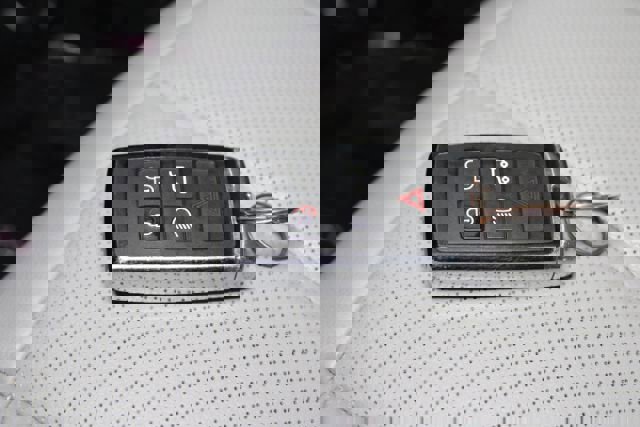 Used 2020 Land Rover Range Rover Evoque S image 14