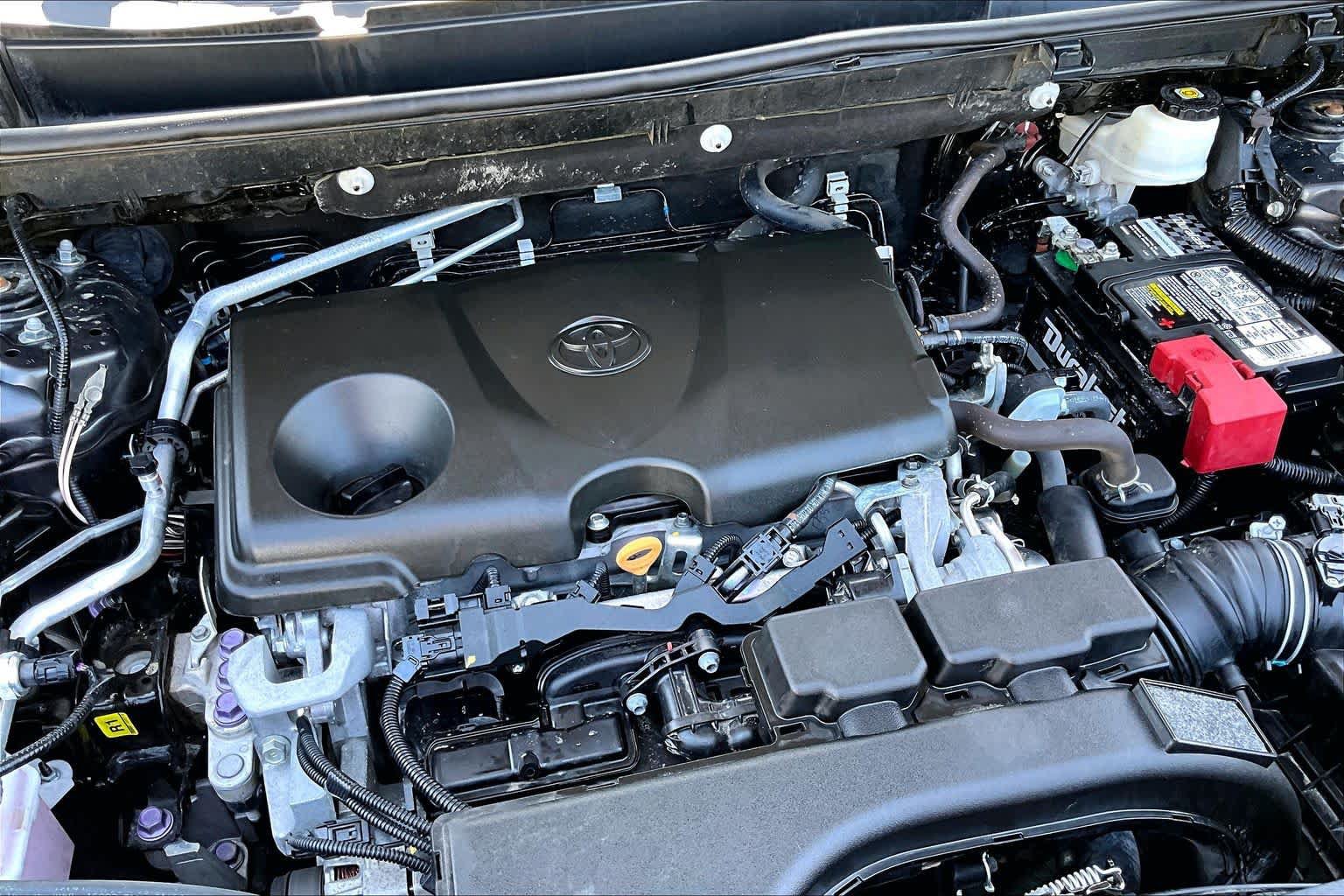 Used 2019 Toyota RAV4 XLE Premium FWD image 33