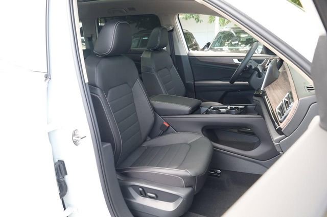 New 2026 Volkswagen Atlas SEL image 32