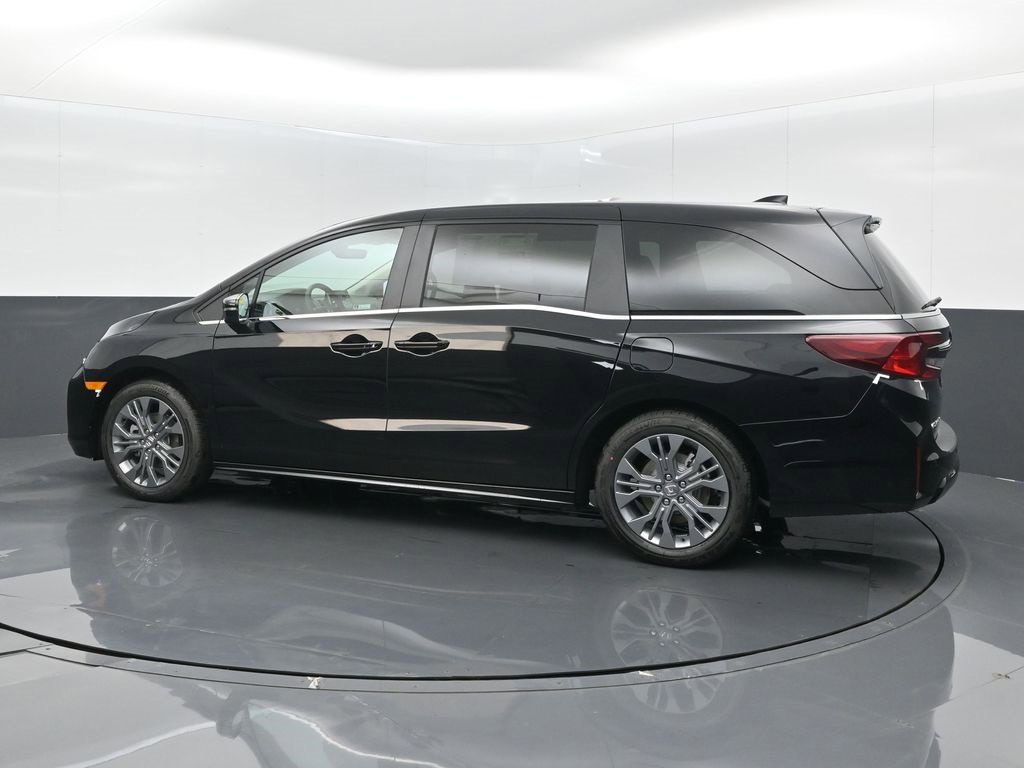 New 2026 Honda Odyssey Touring image 13