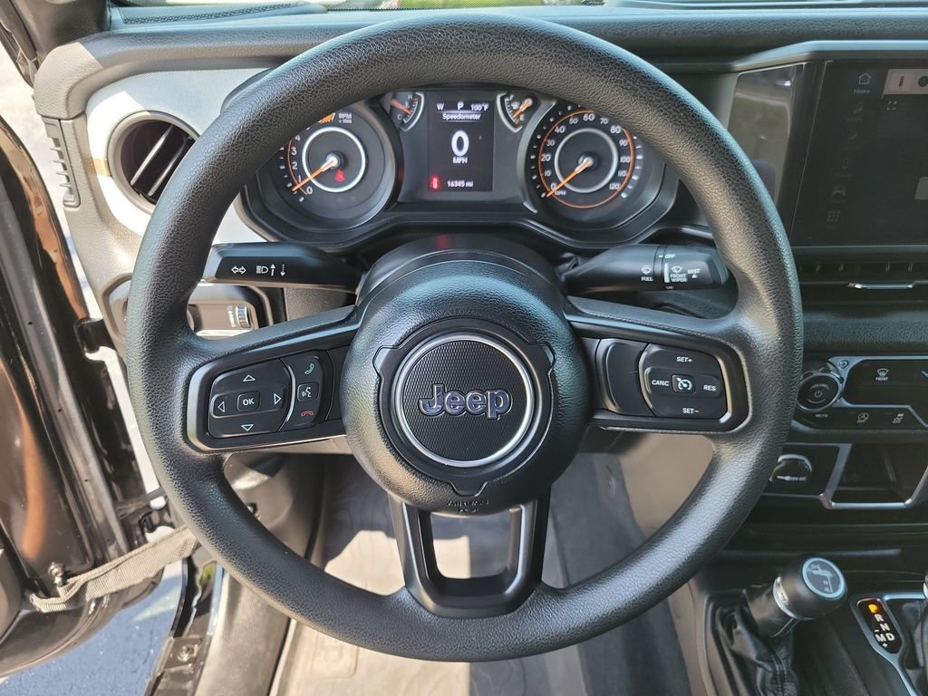 Used 2024 Jeep Wrangler Unlimited Sport AWD/4WD image 24