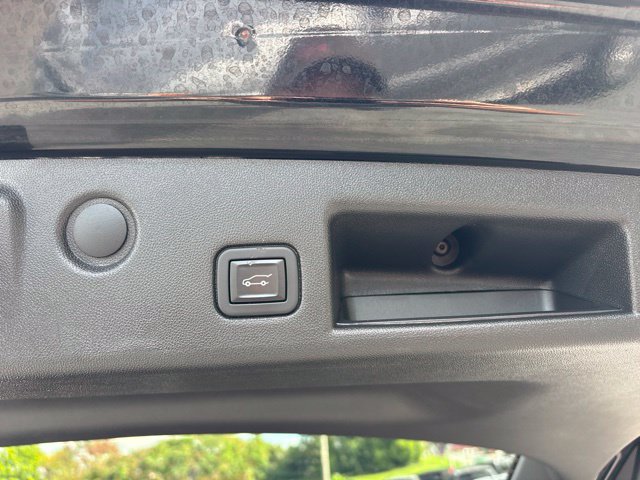 Used 2020 Chevrolet Equinox LT AWD/4WD image 10