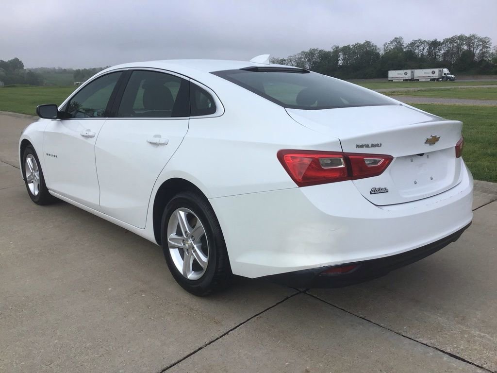 Used 2023 Chevrolet Malibu LT FWD image 4