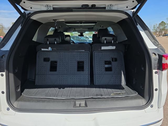 Used 2019 Chevrolet Traverse Premier w/ LPO, Blackout Package image 14