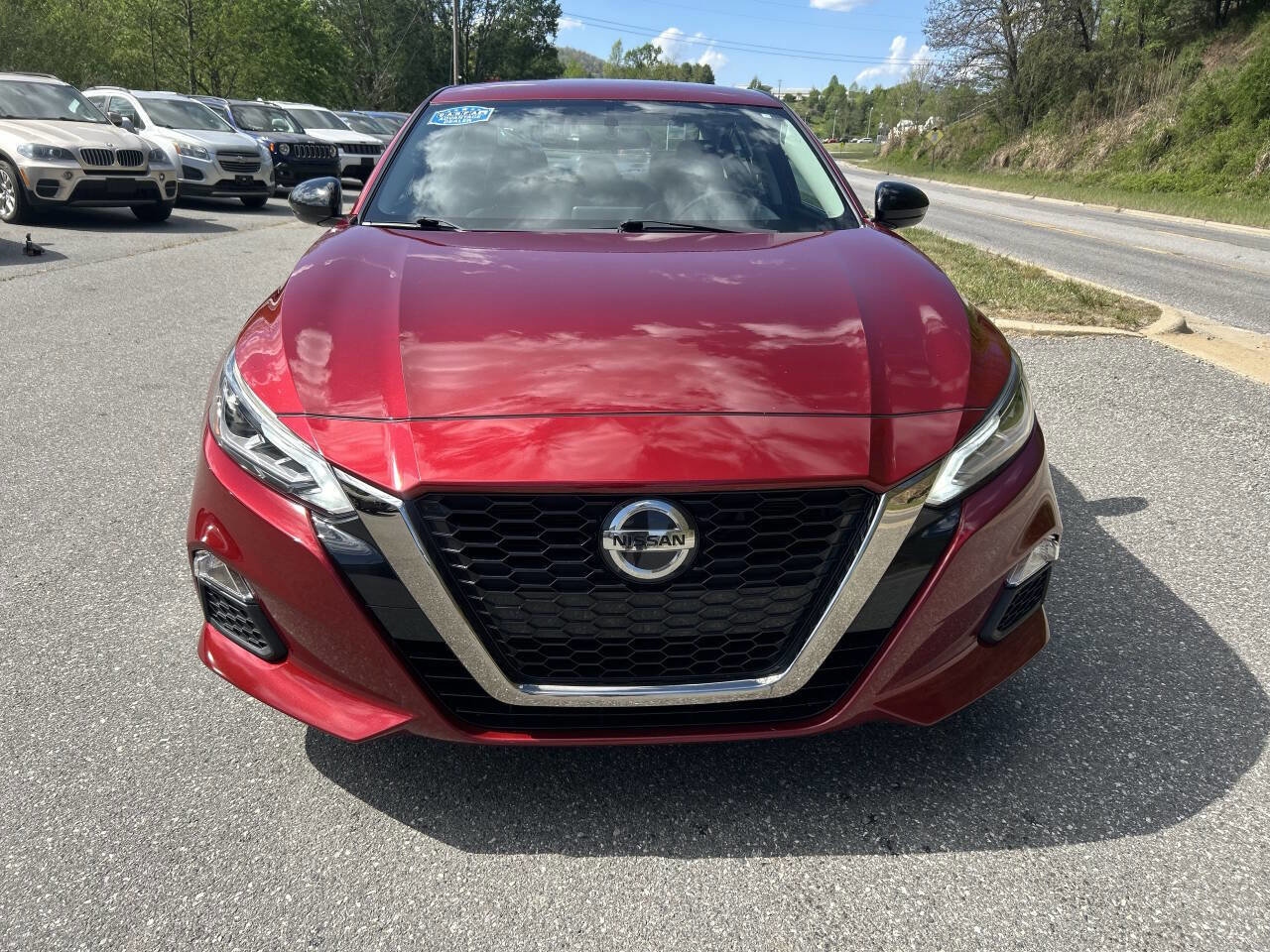 Used 2019 Nissan Altima 2.5 SR FWD image 14