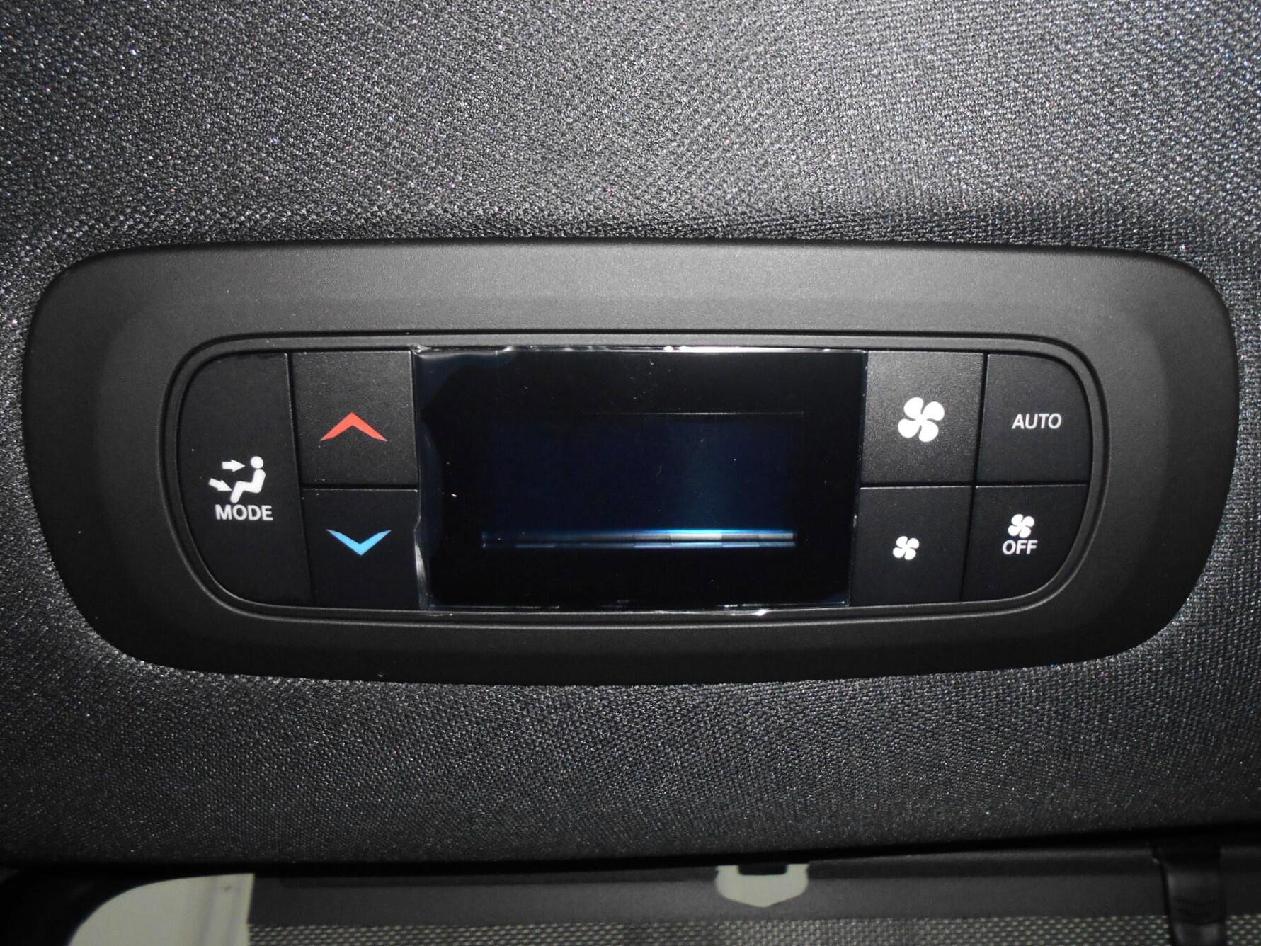 New 2026 Chrysler Pacifica Select FWD image 15