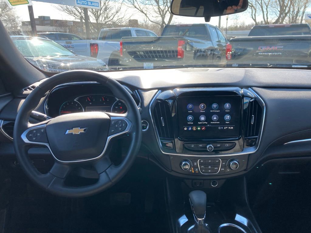 Used 2023 Chevrolet Traverse LT AWD/4WD image 11