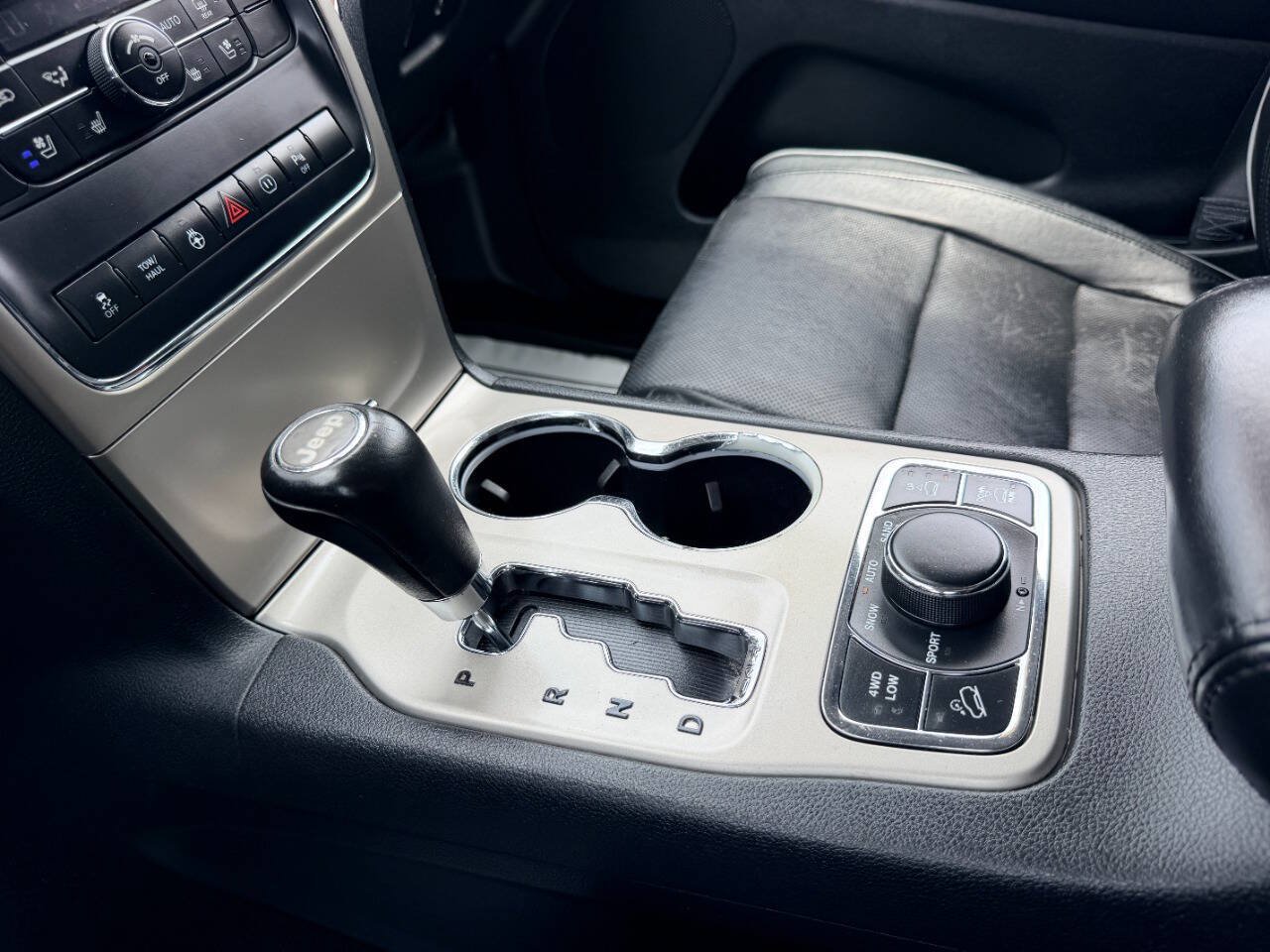Used 2012 Jeep Grand Cherokee Overland AWD/4WD image 40