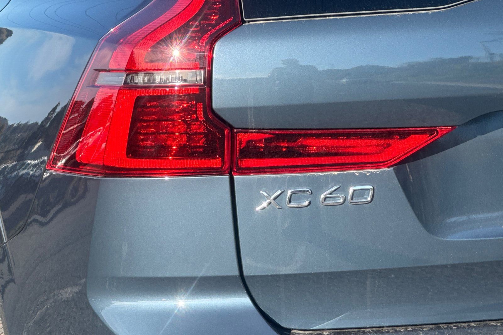 New 2026 Volvo XC60 B5 Ultra w/ Climate Package image 12