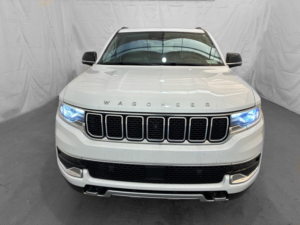 Used 2024 Jeep Wagoneer Series II w/ Convenience Group I AWD/4WD image 2