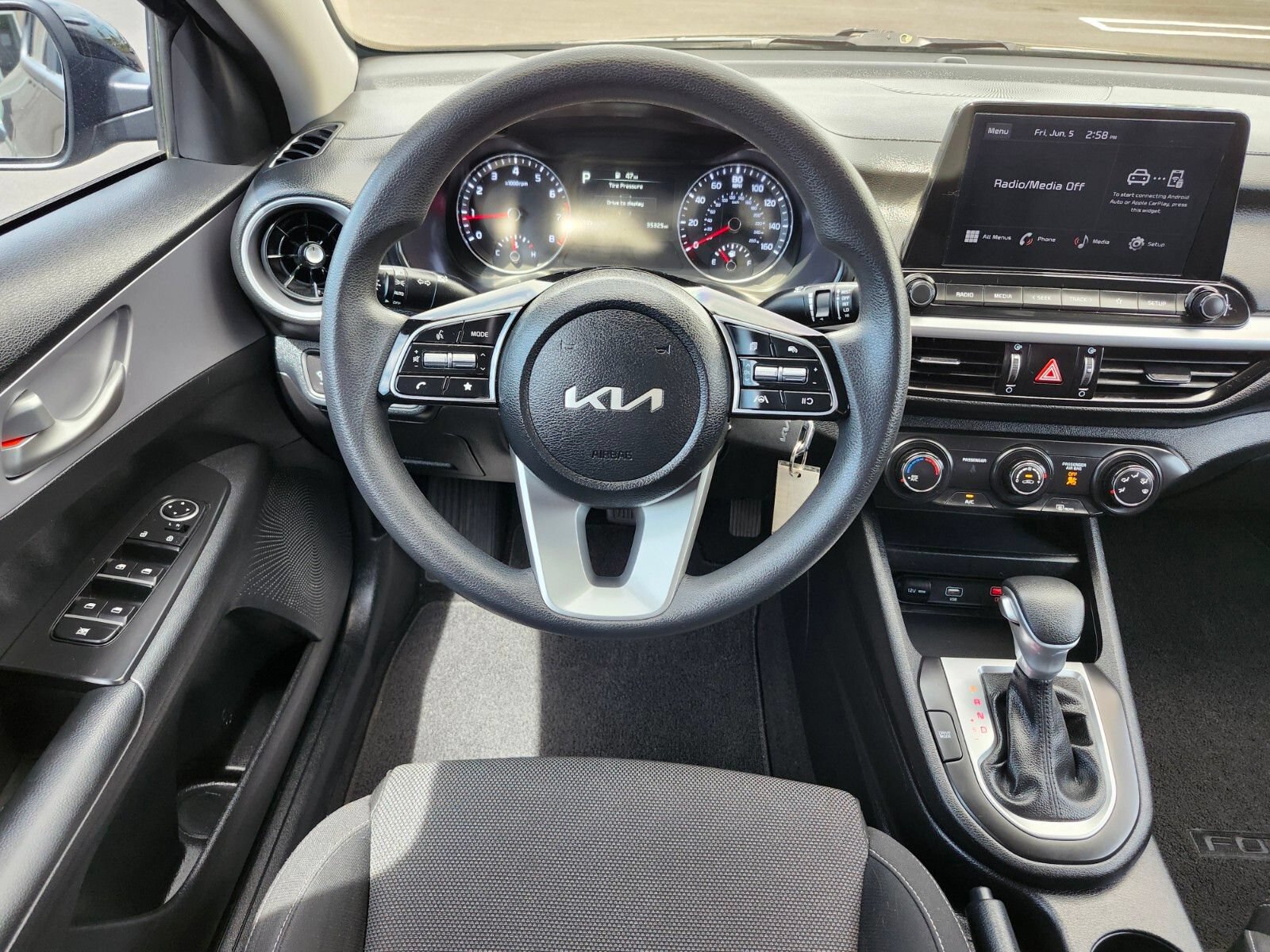 Used 2024 Kia Forte LXS FWD image 12