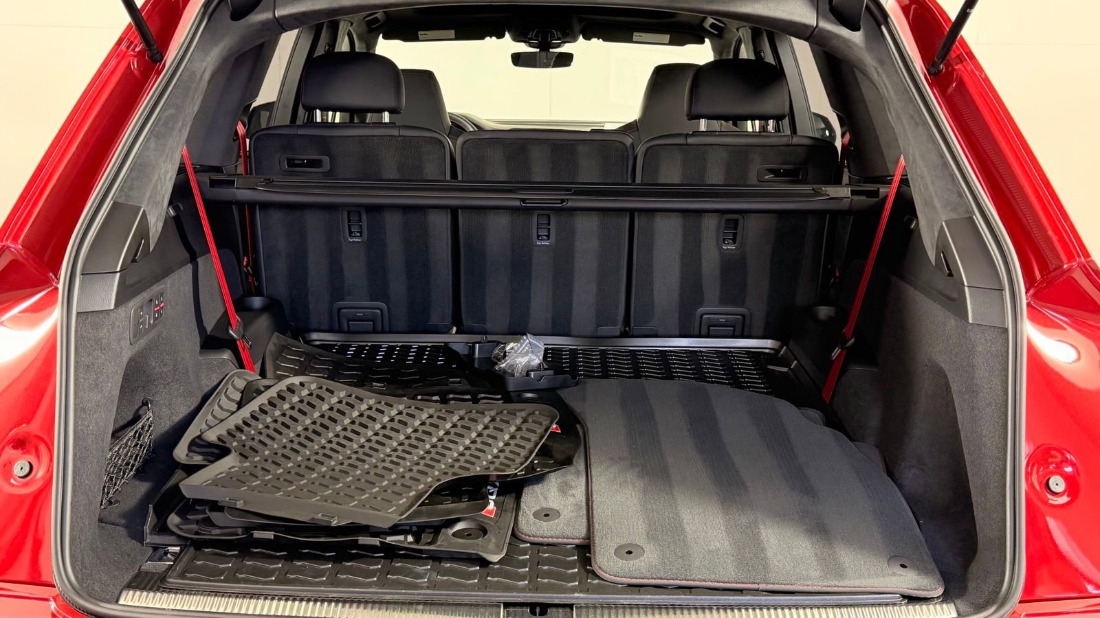 New 2026 Audi SQ7 Prestige image 18