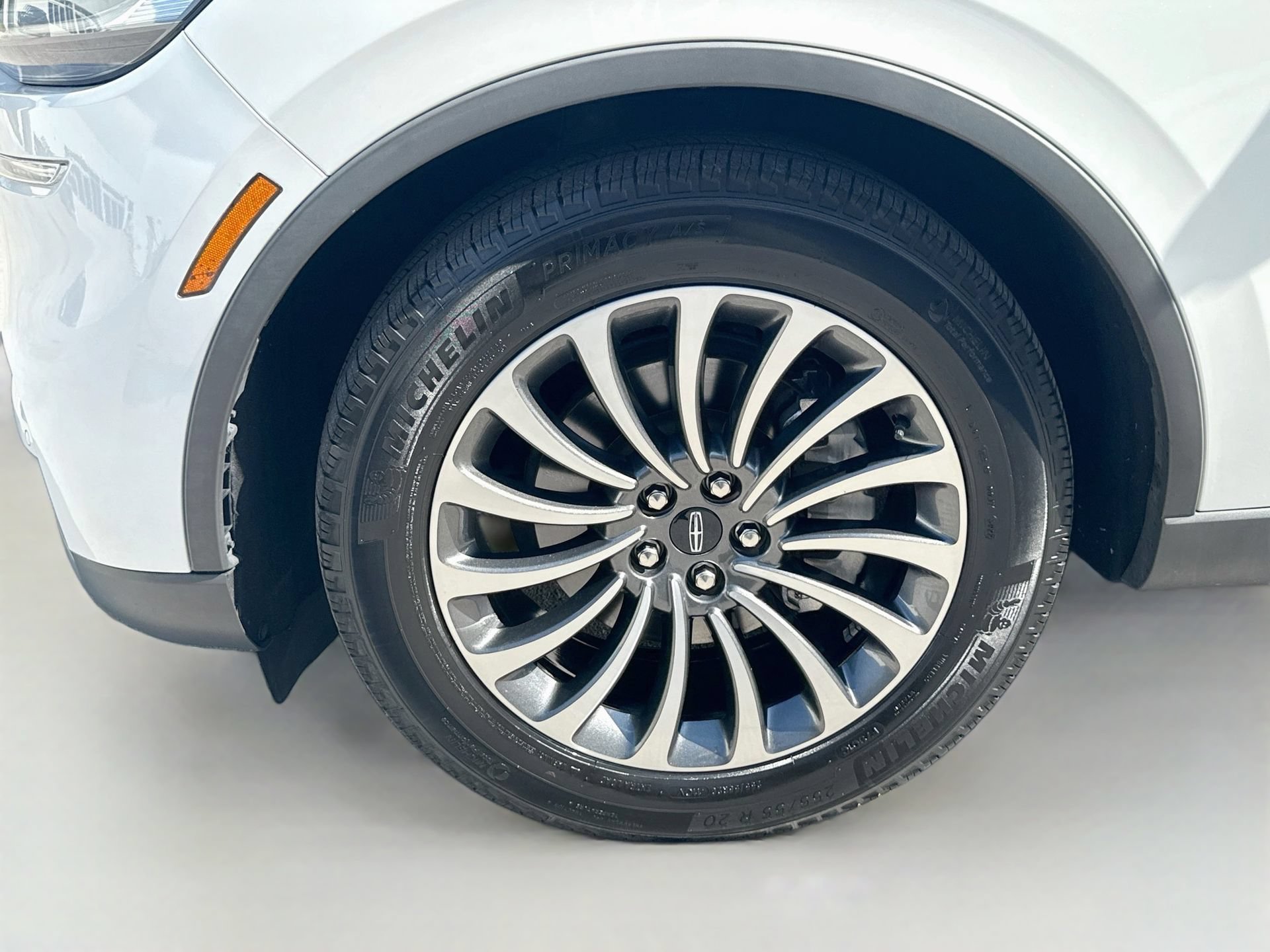 Used 2023 Lincoln Aviator 2WD w/ Premium Package image 44