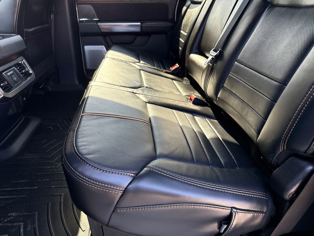 Used 2024 Ford F250 Platinum image 17