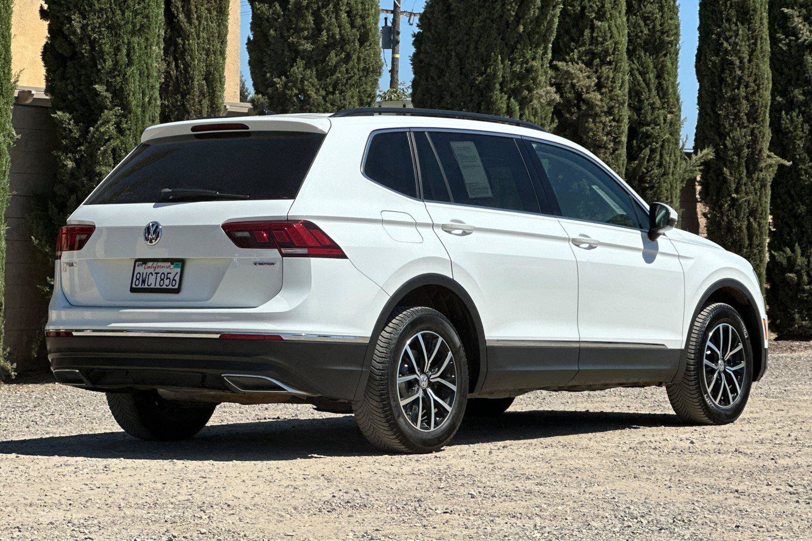 Used 2021 Volkswagen Tiguan SE w/ Panoramic Sunroof Package AWD/4WD image 4