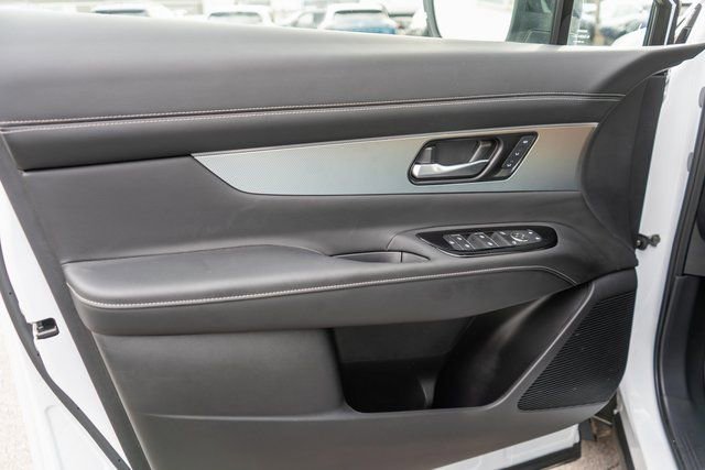 Certified 2025 Nissan Murano SL w/ Cargo Package image 20