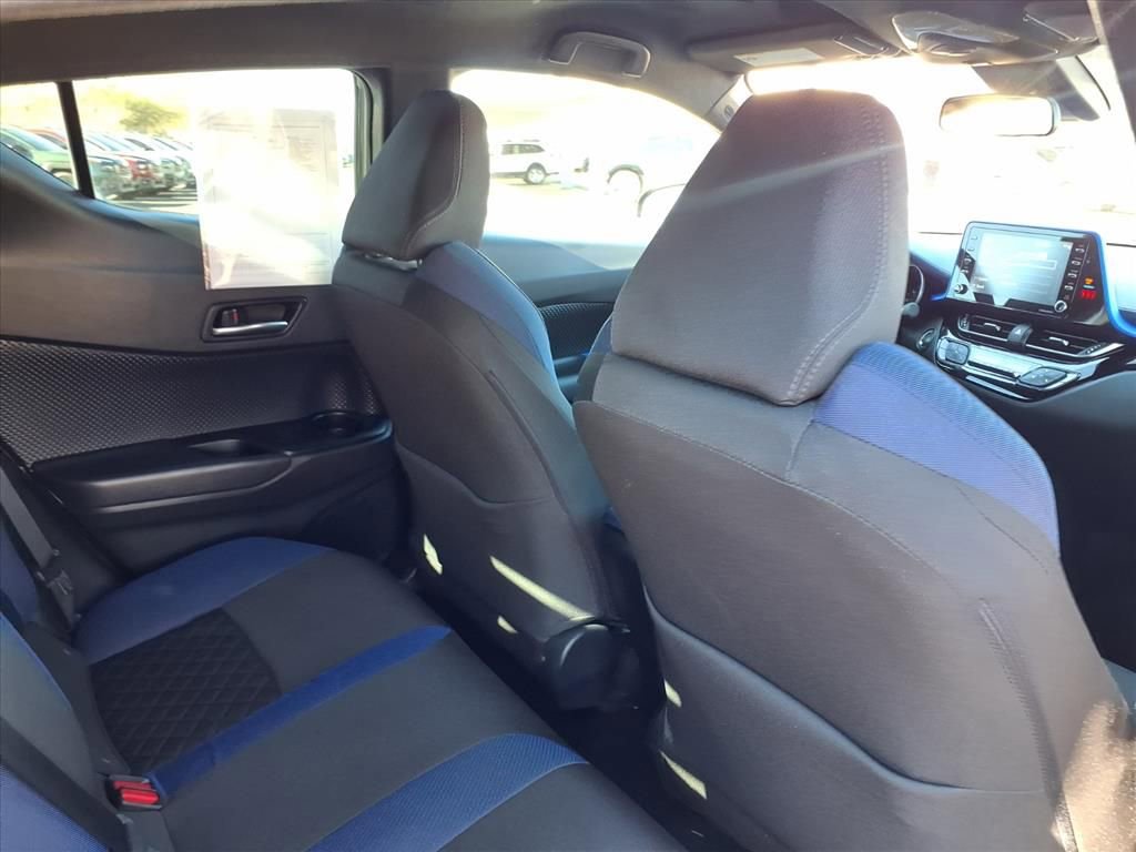 Used 2021 Toyota C-HR XLE image 21