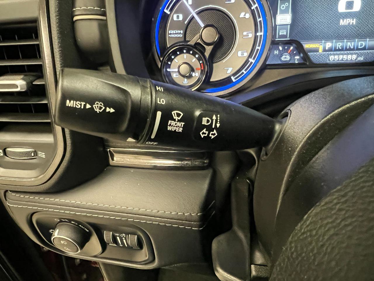 Used 2022 RAM 1500 Limited w/ Body Color Bumper Group AWD/4WD image 31