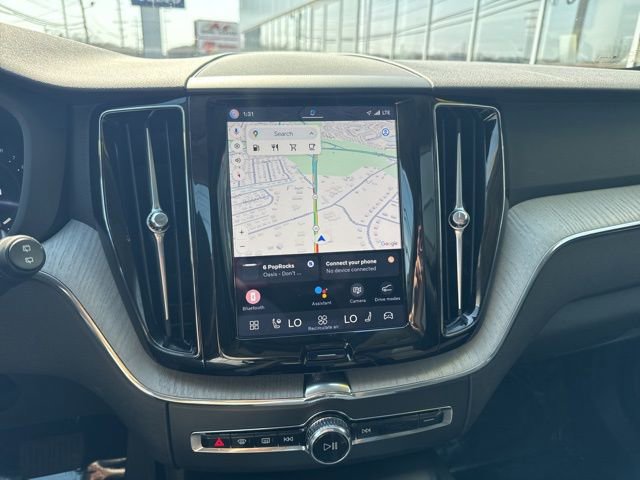 Certified 2025 Volvo XC60 B5 Plus w/ Climate Package image 21