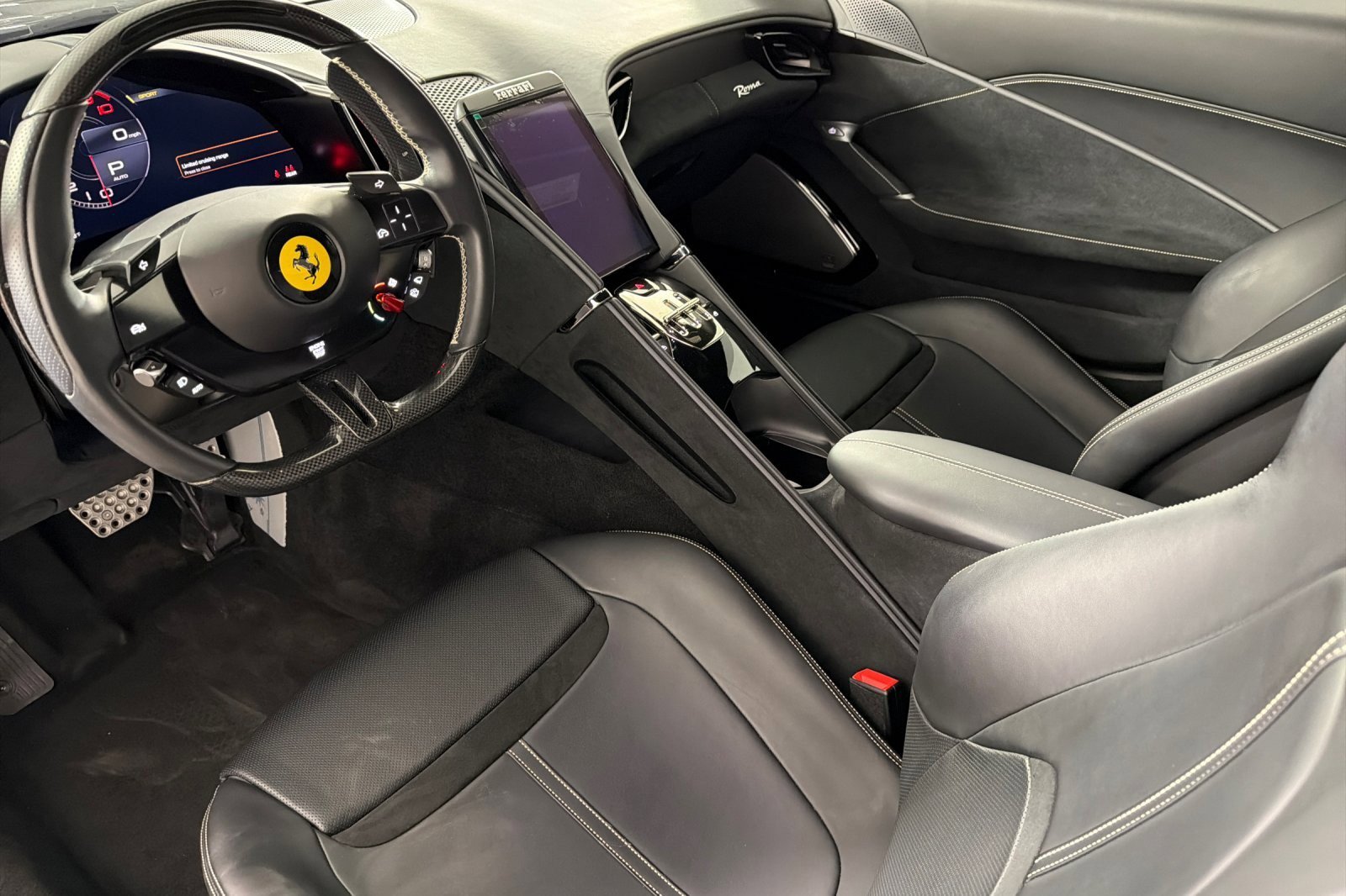 Used 2021 Ferrari Roma RWD image 9