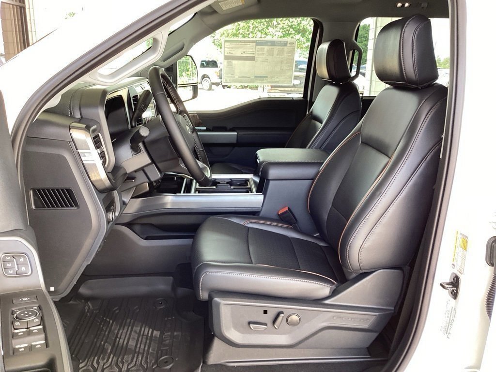 New 2025 Ford F250 Lariat w/ FX4 Off-Road Package image 24