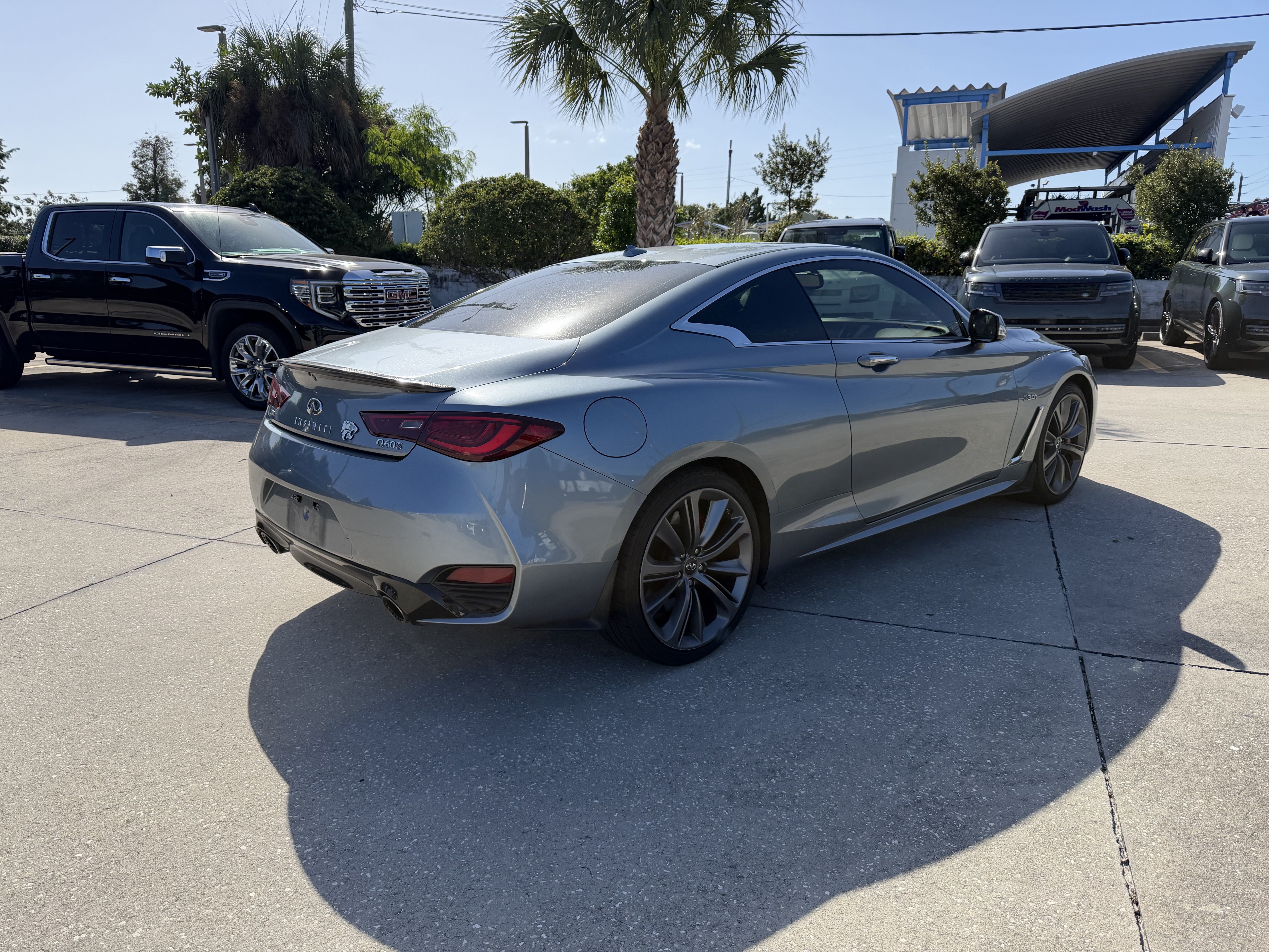 Used 2018 INFINITI Q60 Red Sport 400 w/ Sensory Package 3.0T Sport AWD/4WD image 3