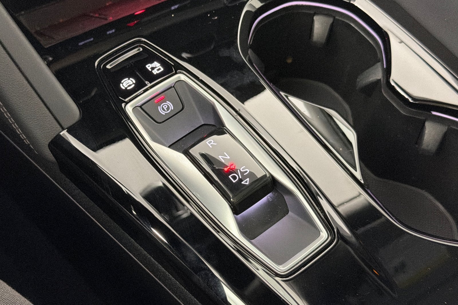 Used 2025 Audi Q5 Premium Plus w/ Premium Plus AWD/4WD image 21