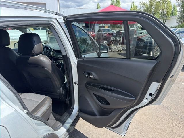Used 2022 Chevrolet Trax LT w/ Driver Confidence Package AWD/4WD image 20