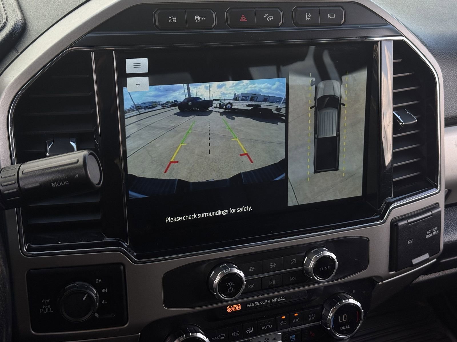 Used 2022 Ford F350 Lariat w/ Black Appearance Package image 21