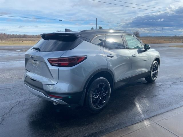 New 2026 Chevrolet Blazer LT w/ Midnight/Sport Edition AWD/4WD image 5