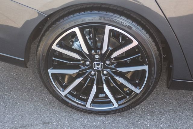 Used 2024 Honda Accord Touring image 13